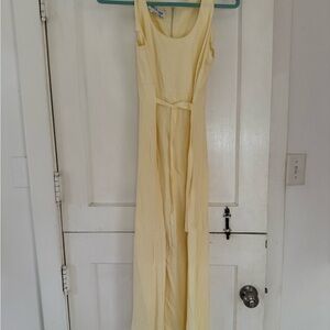 Elegant Yellow Sleeveless Maxi Dress